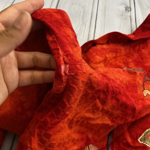 Draper’s and Damon’s embroidered jacket with detail - Picture 13 of 14